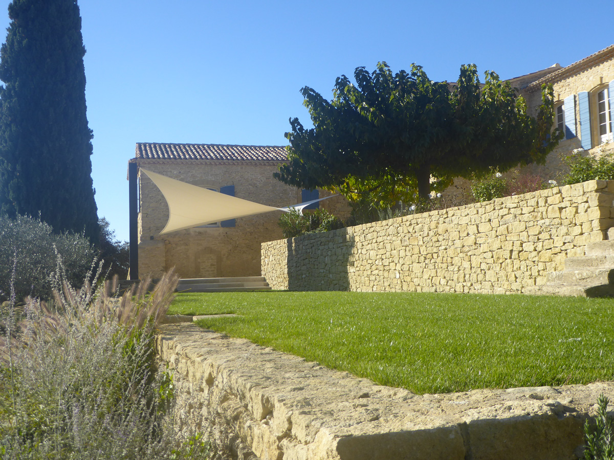 Surface ombragée: 43m2, Textile: HDPE, Lieu: Vaucluse