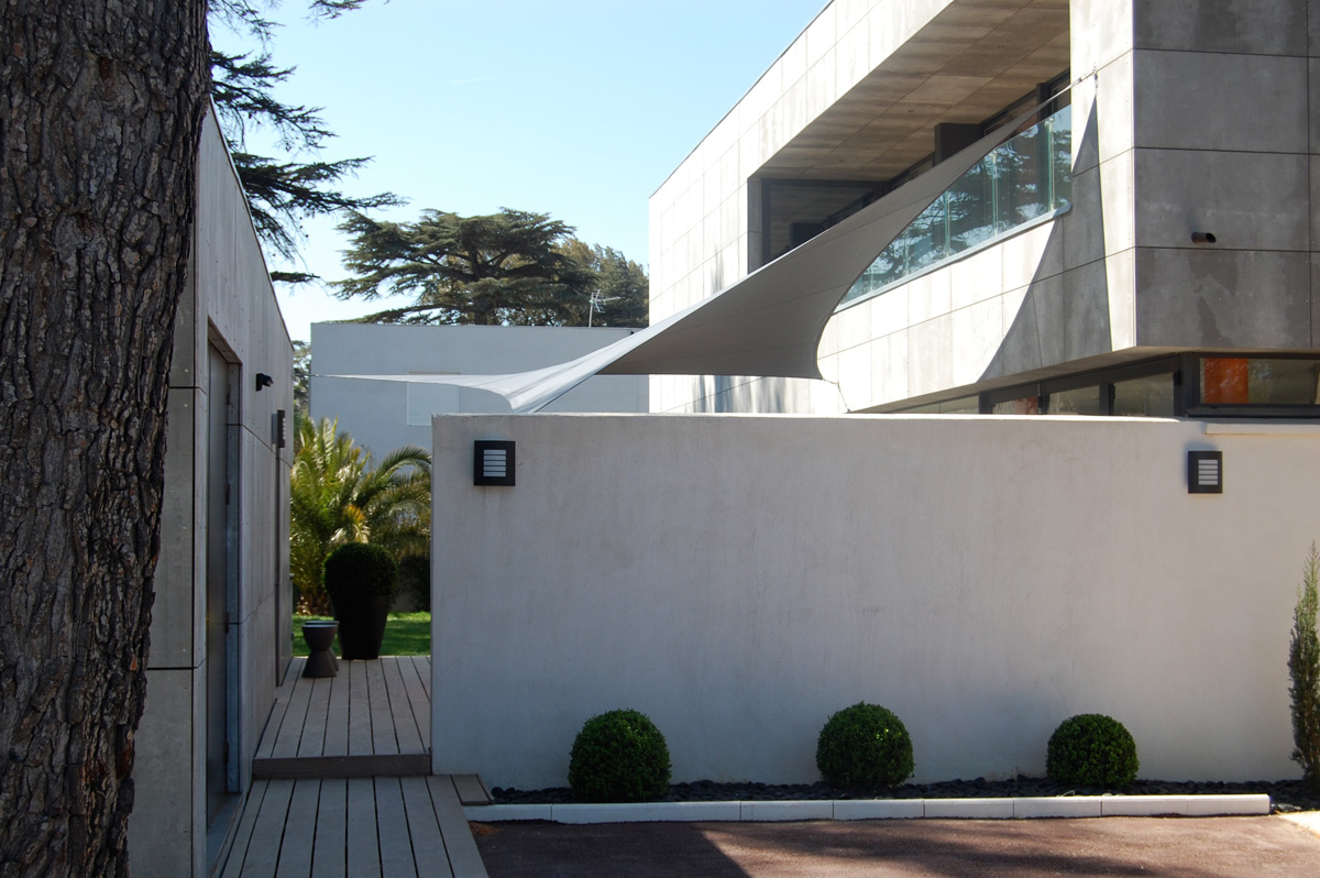 Surface ombragée: 20m2, Textile: HDPE, Lieu: Bouches-du-Rhône