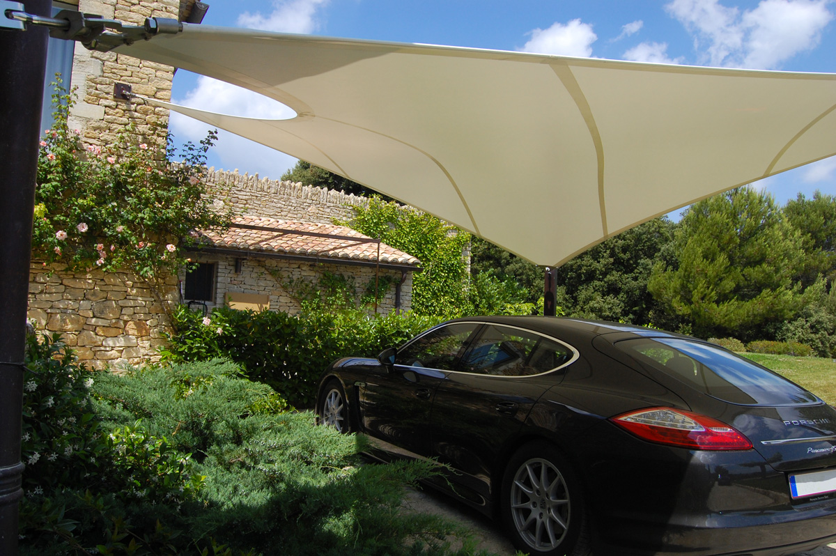 Surface ombragée: 30m2, Textile: STAM 6002, Lieu: Vaucluse