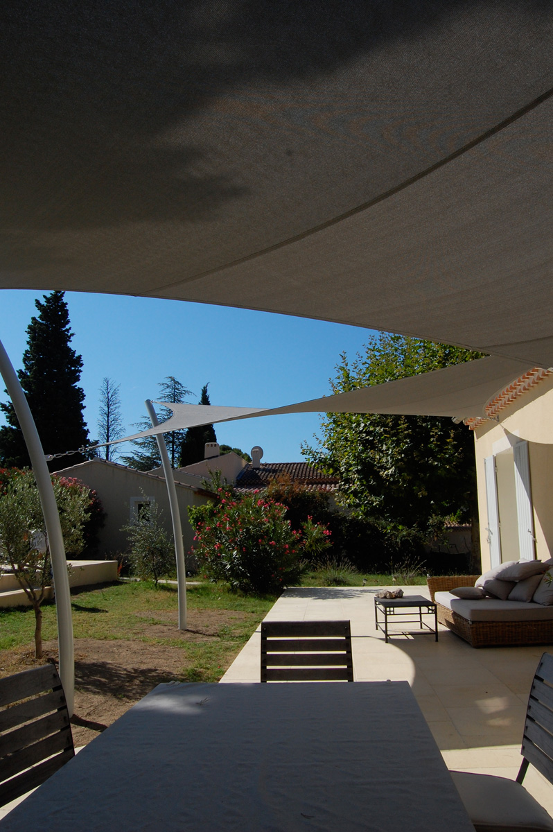 Surface ombragée: 33m2, Textile: HDPE, Lieu: France